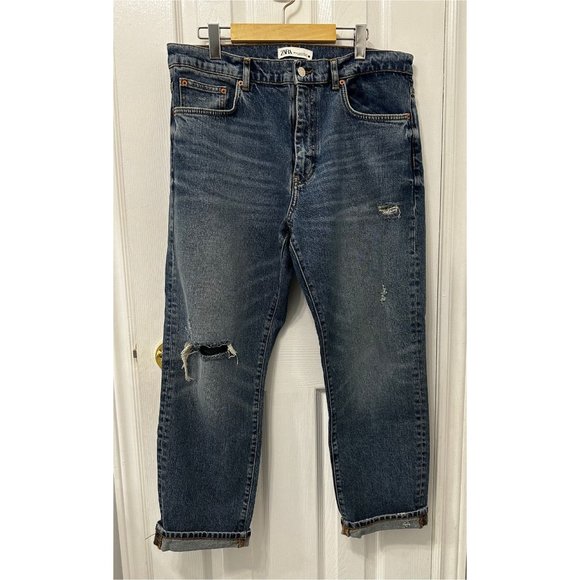 ZARA MOM FIT RIPPED JEANS - Picture 2 of 4